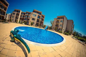 Golf Club ساني بيتش